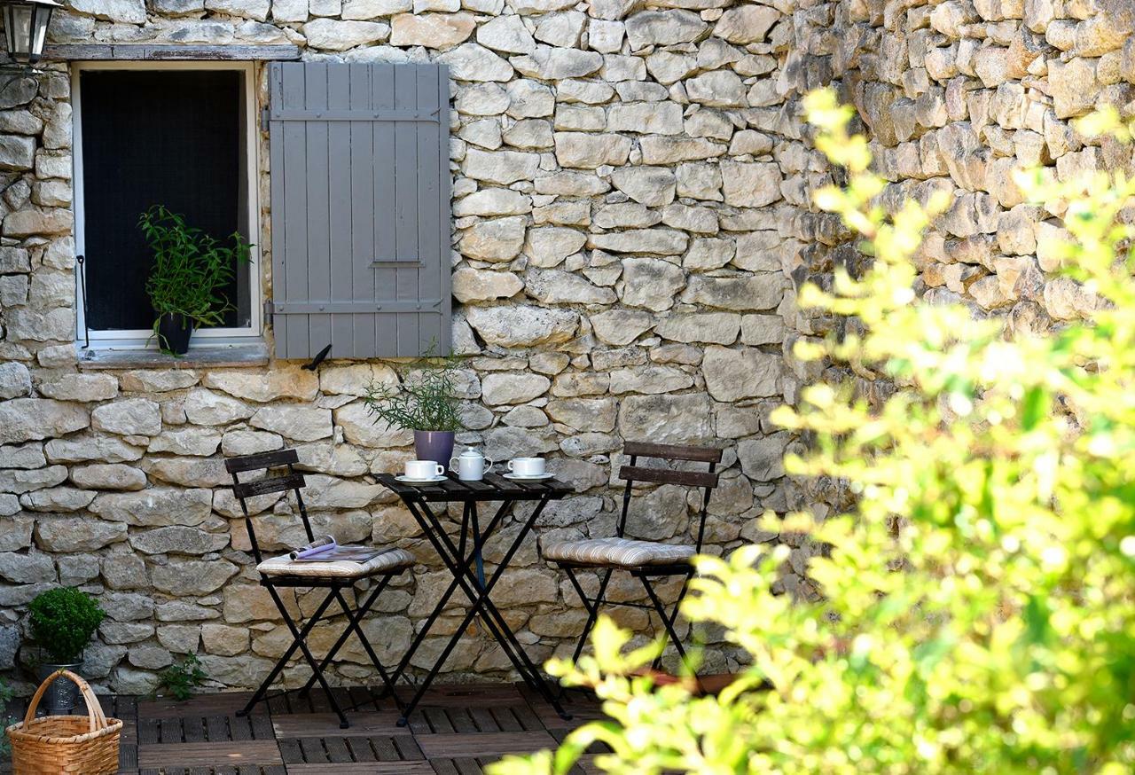 Mas Orea Gordes Bagian luar foto